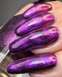 Winter Berries- a deep pink with pink magnetic effect with violet-pink-gold ultra chameleon flakes