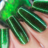 Evergreen Garland – a deep green filled with aurora shimmer