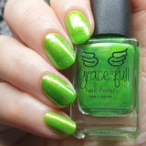 Wreath-y Green – a pretty grass green with aurora shimmer that shifts to gold